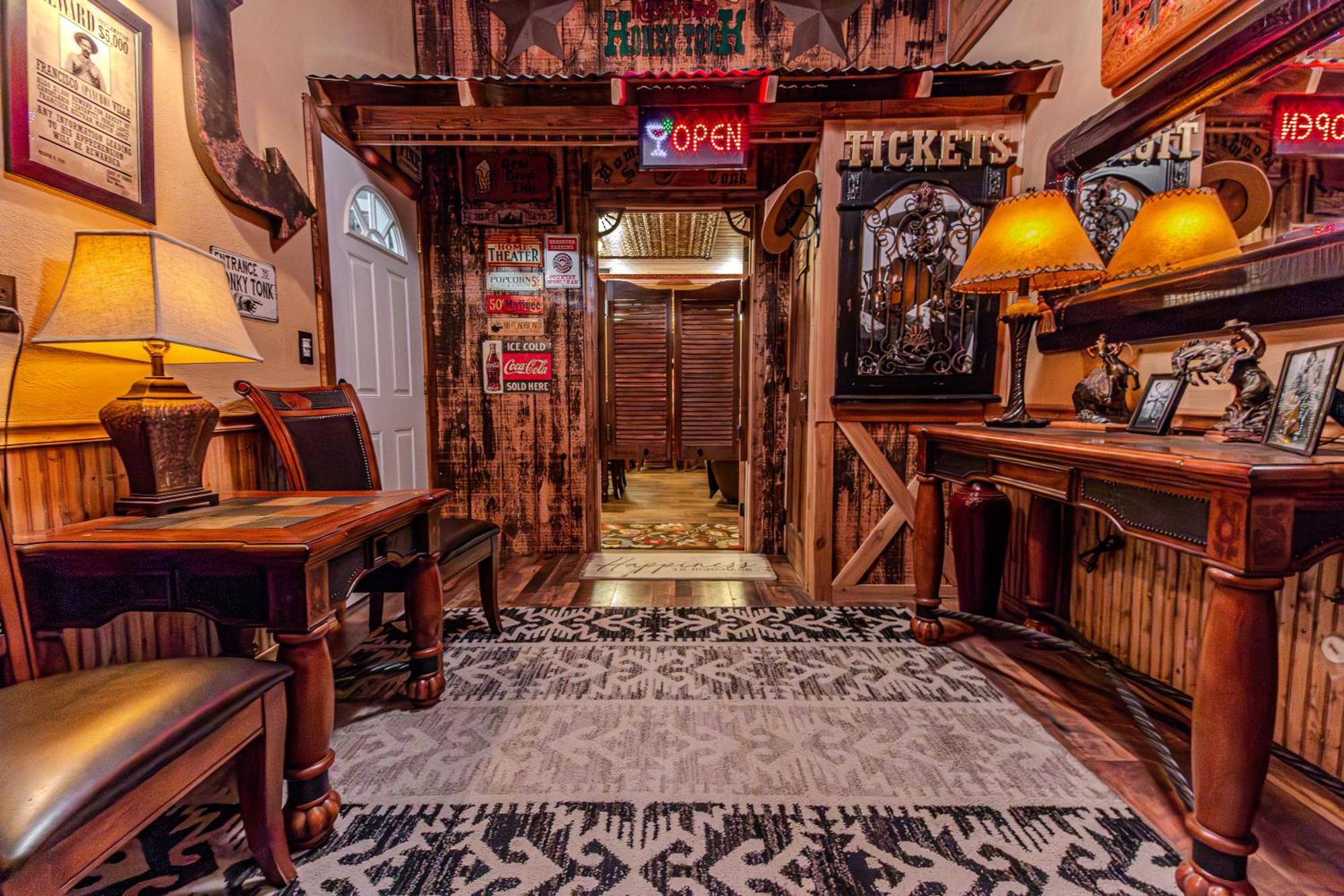 The Honky Tonk Cabin Long Valley Junction エクステリア 写真